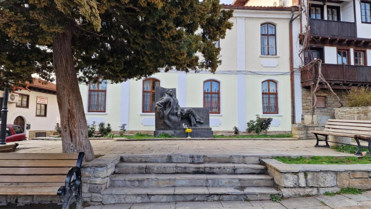Fs Apartments - Beautiful Apartment In The Artistic Part Of Veliko Tărnovo Exteriör bild
