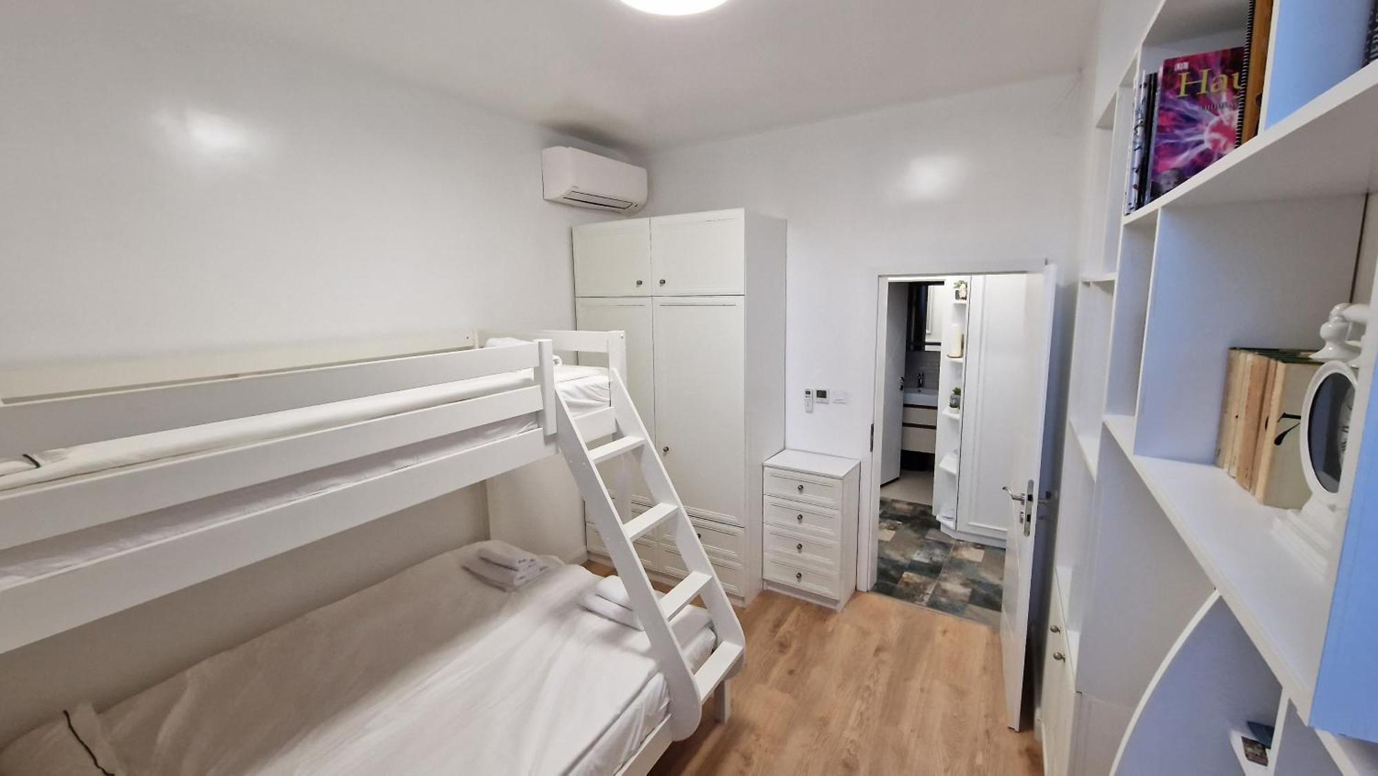 Fs Apartments - Beautiful Apartment In The Artistic Part Of Veliko Tărnovo Exteriör bild